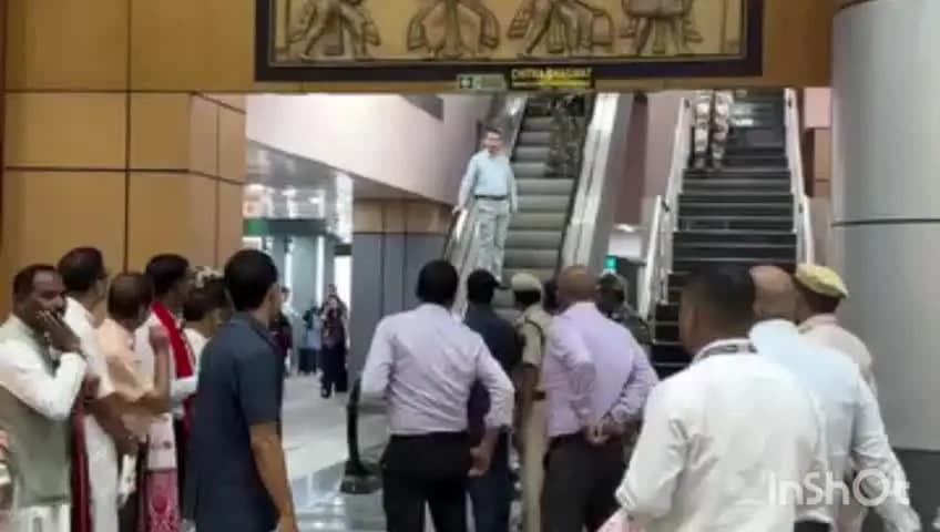 পূব ডিব্ৰুগড়: দুদিনীয়া কার্যসূচীৰে ডিব্ৰুগড়ত উপস্থিত মুখ্যমন্ত্ৰী হিমন্ত বিশ্ব শৰ্মা, ডিব্ৰুগড়ৰ বিমানবন্দৰ উষ্ম আদৰণি