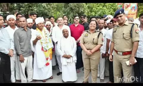 गोला गोकरणनाथ: वीवीआईपी आगमन से पहले एसएसपी ने सुरक्षा व्यवस्था का परखा, कबीर धाम और हेलीपैड का किया निरीक्षण