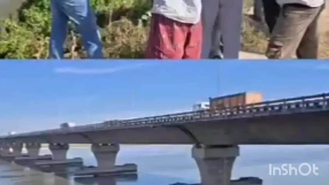 केिशनपुर: कोसी महासेतु से युवक लापता, तलाश जारी,किशनपुर, सुपौल के एनएच-27 स्थित कोसी महासेतु पुल पर मंगलवार शाम एक युवक के नदी में