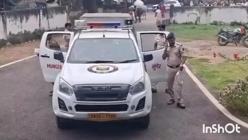 मुंगेर: मुंगेर में कोल्ड ड्रिंक-तंबाकू की दुकान में बिक रहा था स्मैक, दो गिरफ्तार