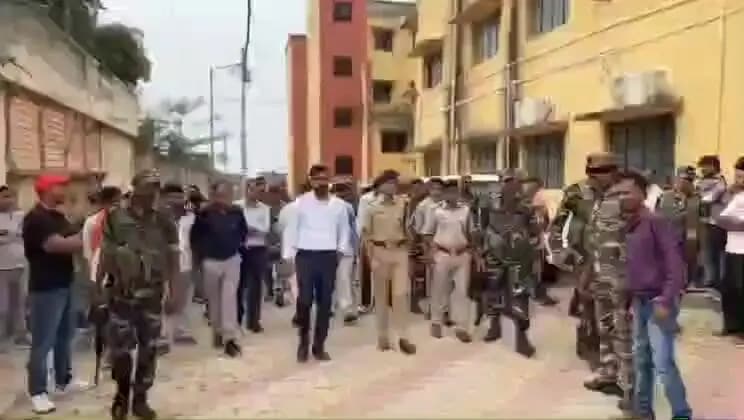 मेदिनीनगर (डालटनगंज): मेदिनीनगर: नवजात के शव मामले में MMCH के डॉक्टर, ओटी तकनीशियन, निजी अस्पताल संचालक समेत 12 लोगों पर प्राथमिकी दर्ज