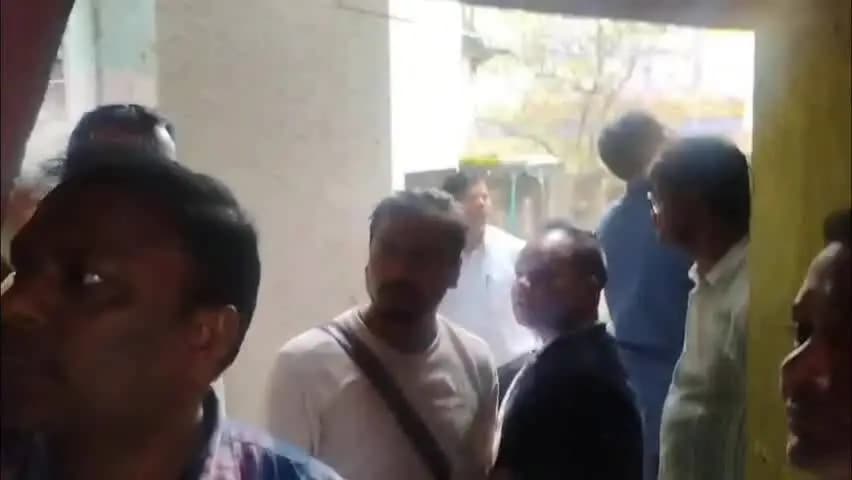 लोहरदगा: लोहरदगा में विद्युत विभाग की छापेमारी,बिजली चोरी पर 5 उपभोक्ताओं के खिलाफ प्राथमिकी, क्षतिपूर्ति व बकाया 4 लाख से अधिक।