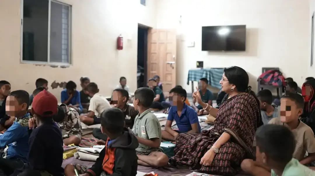 छत्तीसगढ़ राज्य बाल अधिकार संरक्षण आयोग की अध्यक्ष डॉ. वर्णिका शर्मा ने बागबाहरा प्रवास के दौरान प्री-मैट्रिक अनुसूचित जनजाति कन्या छात्रावास, बागबाहरा एवं बिहाझर के बालक गृह का निरीक्षण किया।
#childwelfare #child #chhattisgarh #mahasamund