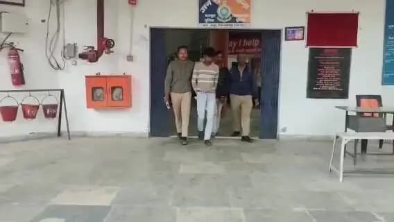 राजपुर: करमा नाच के दौरान युवती से छेड़छाड़ और निर्वस्त्र करने का आरोप, राजपुर पुलिस ने दो आरोपियों को गिरफ्तार किया