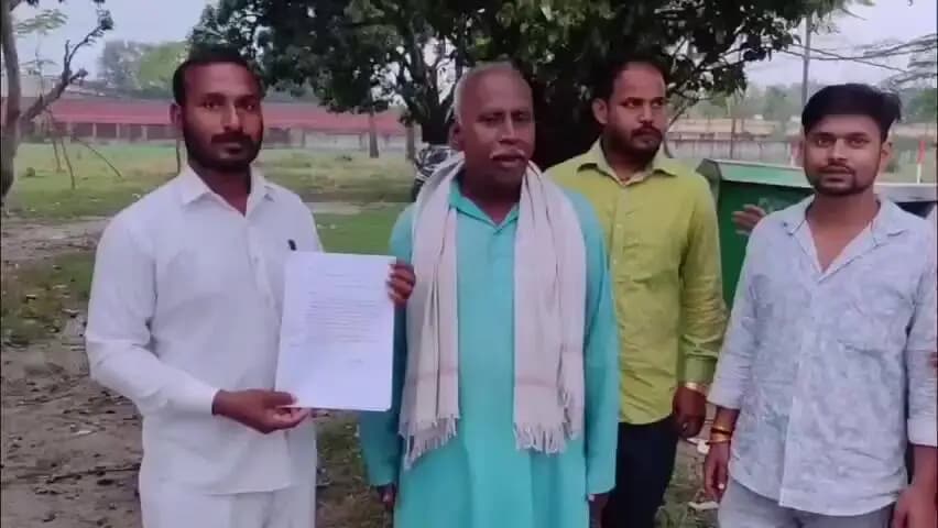 बिथान: बेलौन निवासी ने सिंचाई के लिए बिजली खंभा लगाने हेतु एसडीओ को आवेदन दिया