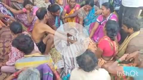 కోటవురట్ల: జానకిరాం పురం గ్రామంలో బుధవారం ఉదయం వరహనదిలోకి స్నానం కోసం దిగిన ఇద్దరు అన్నదమ్ములు మృతి