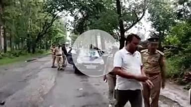 त्रिस्तरी पंचायत चुनाव को देखते हुए आबकारी विभाग की टीम ने खटीमा में अवैध शराब के खिलाफ चलाया चेकिंग अभियान