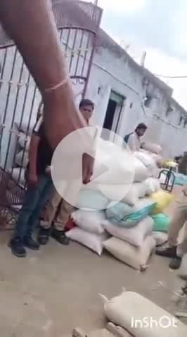 నెక్కొండ: నెక్కొండలో ట్రేడర్ షాప్పై పోలీసుల దాడి, రూ.1.74 లక్షలు విలువ చేసే 67 క్వింటాళ్ల పీడీఎస్ బియ్యం స్వాధీనం