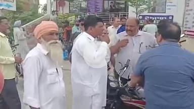 ਜਲੰਧਰ 2: ਲਾਂਬੜਾ ਦੇ ਪਿੰਡ ਭਗਵਾਨਪੁਰ ਦੇ ਰੋਡ ਵਿਖੇ ਖੜੇ ਟਰੱਕ ਵਿੱਚ ਐਕਟੀਵਾ ਟਕਰਾਉਣ ਕਾਰਨ ਐਕਟੀਵਾ ਸਵਾਰ ਵਿਅਕਤੀ ਦੀ ਹੋਈ ਮੌਤ