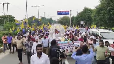 एक युद्ध सड़क दुर्घटना के विरुद्ध 😎
सोए हुए प्रशासन को जगाने के लिए लड़ाई जारी रहेगी।
Dr Mohan Yadav सरकार होश में आओ।
#AamAadmiParty Rani Agrawal
@highlight