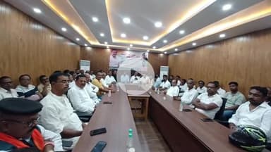 #ओबीसी #आरक्षण को लेकर #दिल्ली और #रांची में होगा #कांग्रेस का बड़ा #आंदोलन, #धनबाद में तैयारी। बैठक #आयोजित। #viral