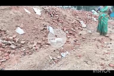 కోగిల్వాయిలో పంచాయతీ కార్యదర్శి చేసిన పొరపాటుతో రోడ్డున పడ్డామన్న కుటుంబం, బాధితులు ఆవేదన వ్యక్తం