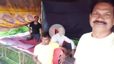 DVC, चंद्रपूरा में, ए. एम. सी.व. ए. आर. सी.मजदूरों द्वारा स्थाईकरण को लेकर गेट जाम किया गया है |