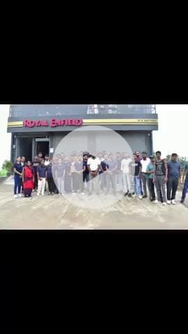 टीम आरके मोटर्स रॉयल एनफील्ड नेपाल टूर कामख्या मंदिर
#royalenfield #rkmotors #Maharajganj #nepal #butwal #khamkhayatemple🙏 #explore #team #dealerroyalenfield #bollywood #motivation #nature #tour