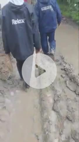 #विदिशा! विदिशा जिला मुख्यालय से महज़ 17 किलोमीटर की दूरी पर स्तिथ ग्राम पंचायत बेरखेड़ी (अहमदपुर) के समसान घाट मार्ग 👇