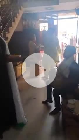 सरकार को किन्नरों के पहचान पत्र जारी करने चाहिए,जरा सी बात पर अभद्रता करने लगते हैं ब कपड़े उतारने लगते हैं।पहचान पूछने
