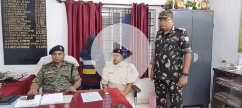 गुआ मे वन देवी की परितिमा का छाती पहिचाने वाला गिरफ्तार कर लिया गया है