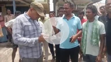 తల్లాడ: యూరియా కోసం వాగ్వాదానికి దిగిన రైతులు రంగంలో దిగిన పోలీస్ అధికారులు