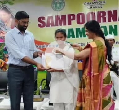 తల్లాడ: జిల్లాస్థాయిలో ఏఎన్ఎం కు నీతి అయోగ్ సంపూర్ణ అభియాన్ అవార్డు