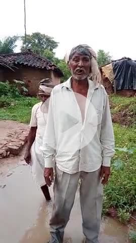 rakaselwa gawa
पंचायत जाली
सरपंच सनी कुछ नहीं कर रहे हैं
घर के सामने से पानी जा रहा है जाने की कोई व्यवस्था ही नहीं ह