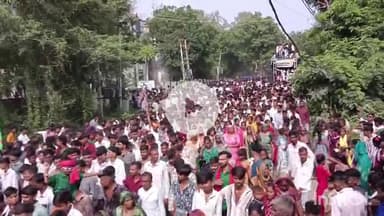 ઘોઘંબા: રાજગઢ ખાતેથી વિશ્વ આદિવાસી દિવસની ઉજવણીને લઈ મહારેલી યોજાઈ,એમ્બ્યુલન્સને રસ્તો આપી માનવતાનું ઉત્તમ ઉદાહરણ પૂરું પાડ્યું