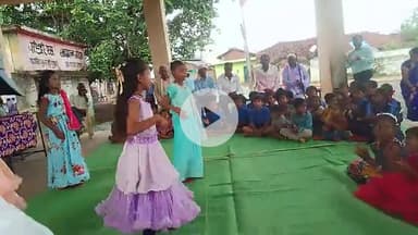 गर्रापार में छोटे छोटे बच्चो का कार्यक्रम