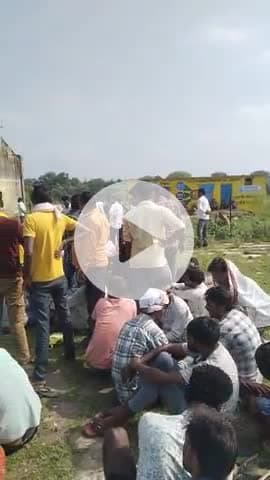 @#देवेंद्र नगर# राइस मिल हजारों किसान परेशान #खाद के लिए टोकन लेने के लिए लगे नंबरों में