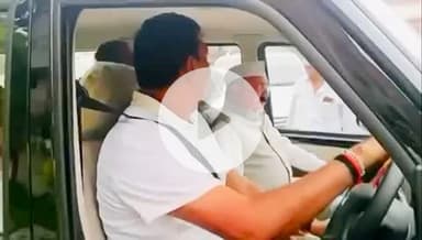 अमेठी के लोकप्रिय सांसद सरल ,सहज श्री किशोरी लाल शर्मा जी के साथ आज उनका स्नेह एवम् आशीर्बाद मिलता रहता है
#kishoriLalSharma