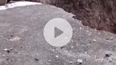 रक्कड़: ग्राम पंचायत कुहना में भारी बारिश के कारण जमीन धंसने से मकान में आई दरारें, प्रशासन ने घरों को करवाया खाली