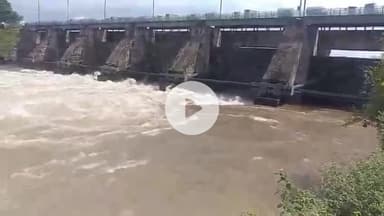 వాంకిడి: వట్టివాగు ప్రాజెక్టులోకి భారీగా వరద నీరు, 4 గేట్లు ఎత్తివేత