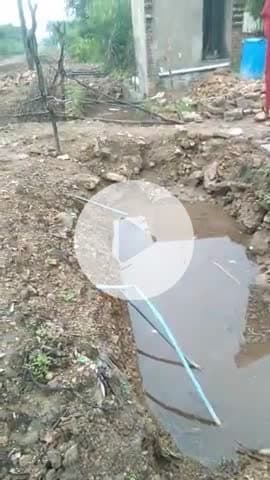 तलवास पंचायत के गुड़गांव में सरपंच की लापरवाही से कीचड़