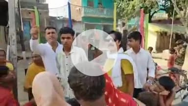 नरकटिया: बिजबनी में जनसुराज के नरकटिया विधानसभा के भावी प्रत्याशी जफीर आजाद ने 1100 लोगों का परिवारिक लाभ कार्ड बनाया