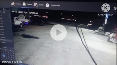 नागदा पेट्रोल पंप पर हुआ हादसा , माल से भरी हुई पिकअप पलटी, रील बनाने के चक्कर में हुआ हादसा #stand #nagda