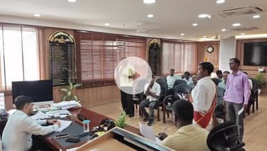 धनबाद/केंदुआडीह: उपायुक्त आदित्य रंजन ने जनता दरबार में सुनी आमजनों की समस्याएं