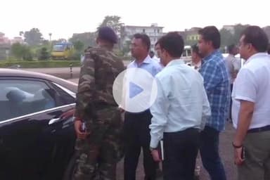 धनबाद/केंदुआडीह: परिवहन आयुक्त संजीव कुमार बेसरा और संयुक्त परिवहन आयुक्त बलविंदर कुमार ने डीटीओ कार्यालय का किया निरीक्षण