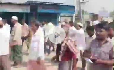 రాజోలి: రాజోలీ మండల కేంద్రంలోని చేనేత కార్మికుల ఆధ్వర్యంలో ర్యాలీ నిర్వహణ