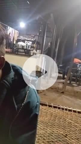 दारू पीते हुए पकड़ा 108 वाला पायलट नाम है हेमंत पवार लोधी खेड़ा लोकेशन सोशर तहसील