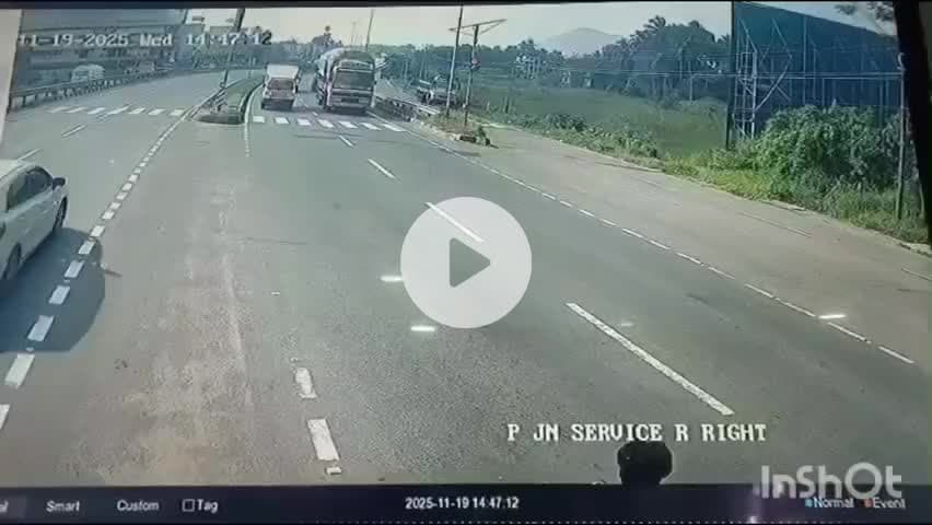 പാലക്കാട്: പാലക്കാട് പുതുശ്ശേരി പഞ്ചായത്ത് ഓഫീസിന് മുന്നിൽ സിഗ്നൽ തെറ്റിച്ച് വന്ന പിക്കപ്പ് ഇടിച്ച് യുവാവ് മരിച്ചു