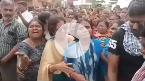 சிவகிரி: தாயை இழந்து பார்வையற்ற மாணவிக்கு அரசு வேலை வழங்கிய முதலமைச்சர்