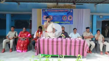 ఇల్లంతకుంట: రోడ్డు నియమాలు పాటిస్తే ప్రమాదాలు తగ్గుతాయి జిల్లా రవాణా శాఖ అధికారి లక్ష్మణ్