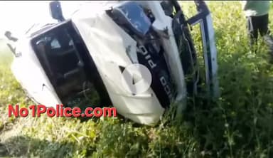 शिवपुरी बाल-बाल बचे बैराड़ थाना प्रभारी सुरेश शर्मा,स्कॉर्पियो अनियंत्रित होकर पलटी
#shivpuri #mpp #mppolice #accident