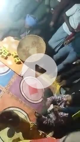 arakot murga bajar our bajar mai khhide namak juaa dhadlly say chal raha hai prsasan moun hai aaj arakot den raa juaa