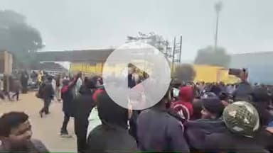 hariyana ke binola Flipkart campai सैलरी ke le kar sabhi log हारताल par ha