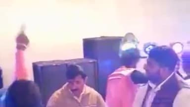 kanhiya son of Jitendra bhi tamanche se fire karta hua video main dikahai de raha hai
#spmainpuri
#dmmainpuri
#policeup