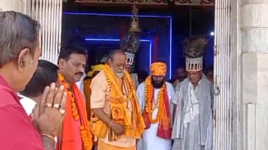 अखिल भारतीय विद्यार्थी परिषद् कोण्डागाँव ने भी संत पदयात्रा का फूल माला पहनाकर व पुष्प वर्षा करके किया स्वागत #joinABVP