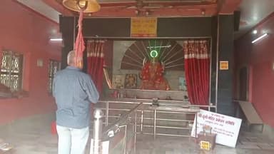 #पुपरी रेलवे-स्टेशन परिषद दुर्गा मंदिर मे चोरी