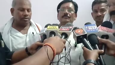 जदयू जिलाध्यक्ष शैलेन्द्र महतो ने पूर्व MLC संजय प्रसाद पर लगाया बड़ा आरोप!
#चकाई #NDA #JDU #जमुई #biharelection2025