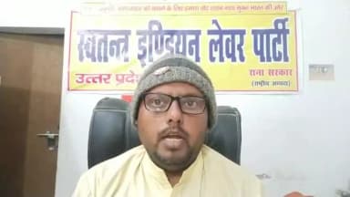 un ladko ko goli Mar deni chahiye or enko rajniti dikh rhi hai
last video clip par dhyan dijiye
#savegirls