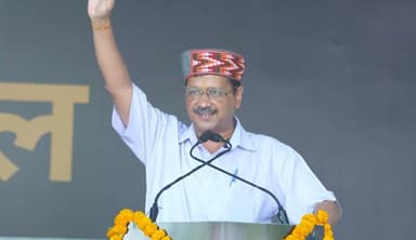 पहले बदहाल, परेशान, अविकसित, दुखी दिल्ली राज्य को भी देखलो केजरीवाल महोदय ।। @arvindkejriwal #arvindkejriwalji