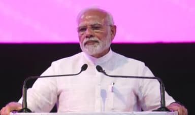 यूपी में 80,000 करोड़ से अधिक के निवेश से संबंधित समझौते हुए है: लखनऊ के इन्वेस्टर्स समिट में पीएम मोदी #यूपी_निवेश